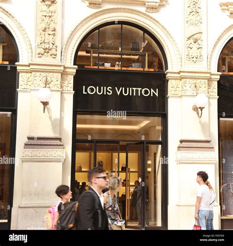 milan city guide louis vuitton|louis vuitton milan italy locations.